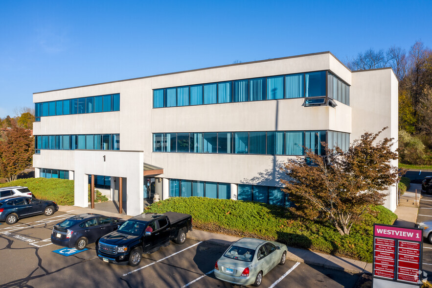 852 N Main Street Ext, Wallingford, CT à vendre - Photo de l’immeuble – Image 1 sur 4