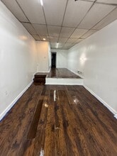 2109-2125 Westbury Ct, Brooklyn, NY à louer Photo intérieure– Image 1 sur 5