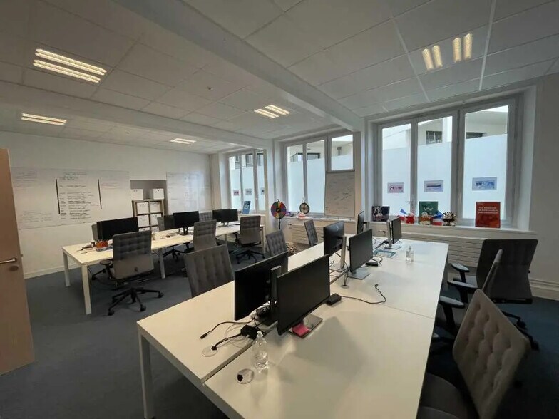 Bureau dans Nantes à louer - Photo de l’immeuble – Image 1 sur 5