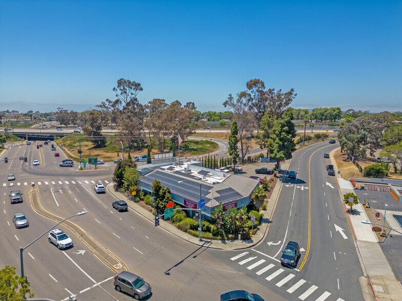 2710 Health Center Dr, San Diego, CA à vendre - Photo de l’immeuble – Image 3 sur 8