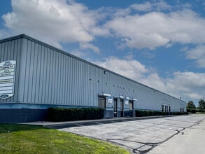 10645 Deme Dr, Indianapolis, IN à louer Photo intérieure– Image 1 sur 1
