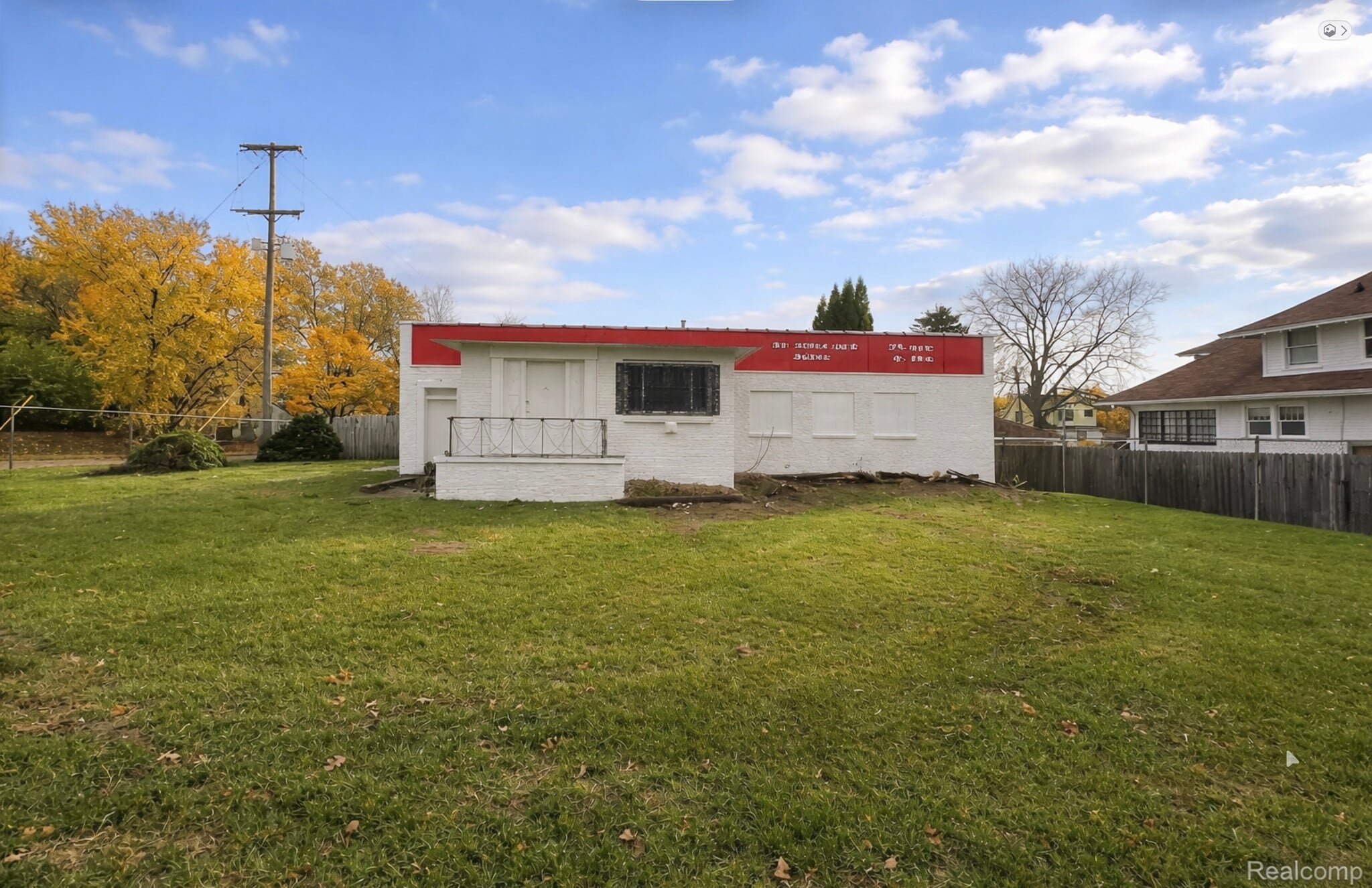 556 Auburn Ave, Pontiac, MI à louer Autre– Image 1 sur 27