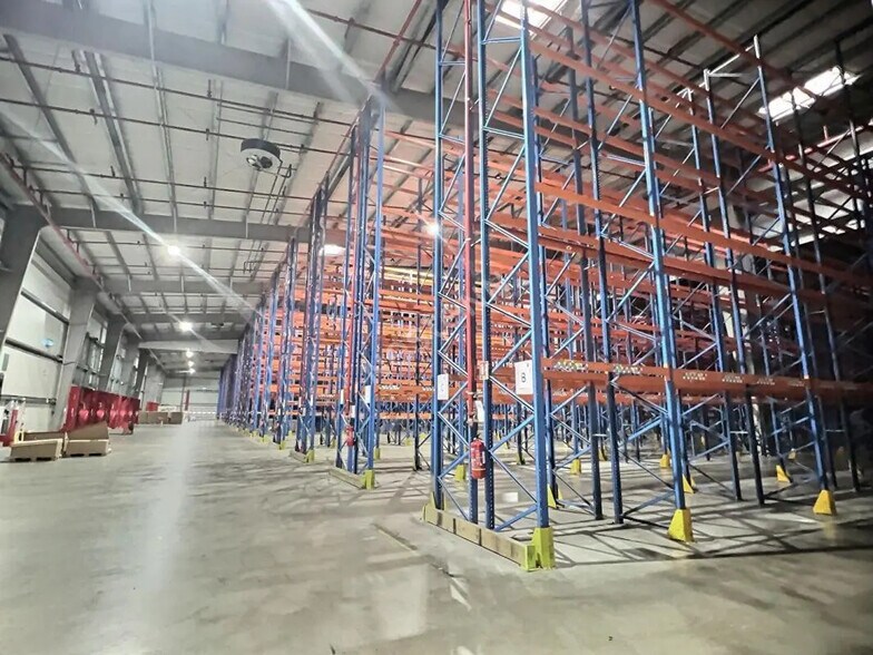 Industriel/Logistique dans Blies-Guersviller à louer - Photo intérieure – Image 2 sur 7