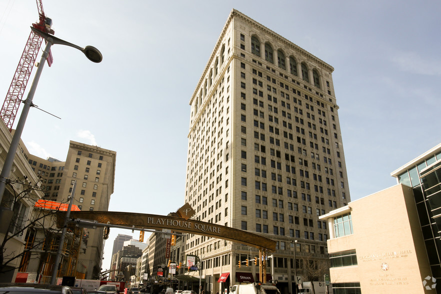 1621 Euclid Ave, Cleveland, OH à louer - Photo de l’immeuble – Image 1 sur 28