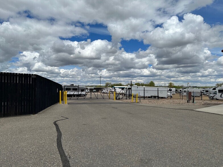 4070-4075 Camelot Cir, Longmont, CO à louer - Photo de l’immeuble – Image 3 sur 6