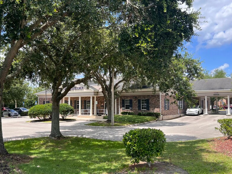 1045 Primera Blvd, Lake Mary, FL à louer - Photo de l’immeuble – Image 2 sur 9