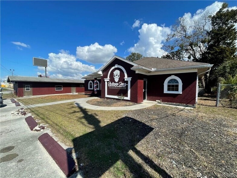 1831 S Suncoast Blvd, Homosassa, FL à vendre - Photo de l’immeuble – Image 1 sur 1