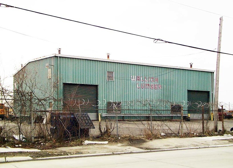 Johnstone Industrial Portfolio portefeuille de 4 biens à vendre sur LoopNet.fr - Photo principale – Image 2 sur 4