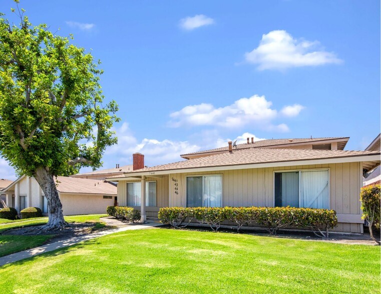 7440-7446 Carnelian St, Rancho Cucamonga, CA à vendre - Photo de l’immeuble – Image 2 sur 48