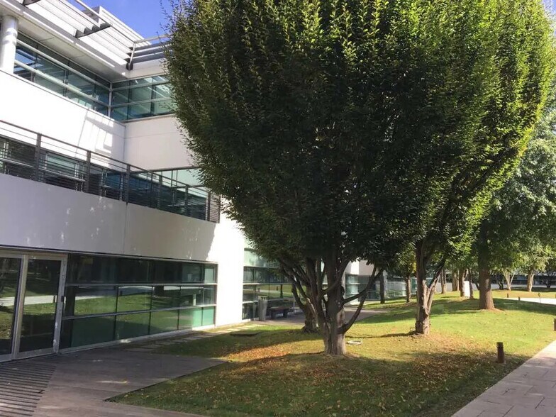 Bureau dans Lyon à louer - Photo de l’immeuble – Image 2 sur 22