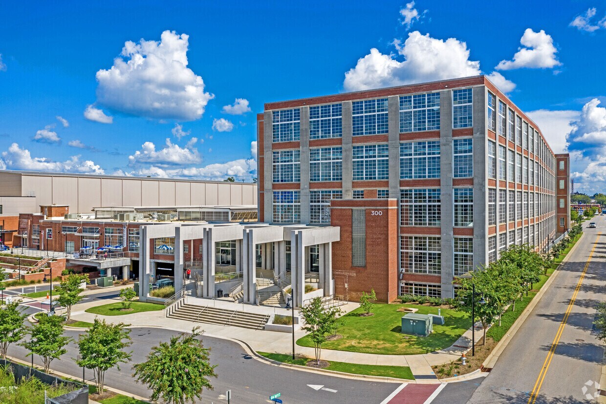 300 Technology Center Way, Rock Hill, SC à louer Photo principale– Image 1 sur 13