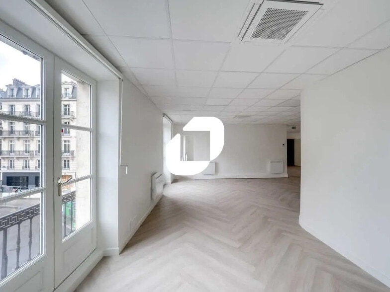 31 Place De La Madeleine, Paris à louer - Photo de l’immeuble – Image 3 sur 6