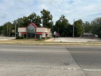 Plus de détails pour 535 S Walnut St, Bloomington, IN - Local commercial à vendre
