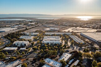 Plus de détails pour 25821 Industrial Blvd, Hayward, CA - Bureau, Local d'activités à louer