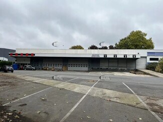 Plus de détails pour Local d'activités à louer