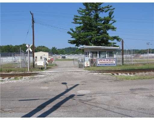 2601 Madison Ave, Point Pleasant, WV à louer - Photo de l’immeuble – Image 2 sur 7