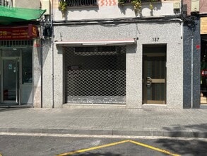 Local commercial dans Barcelone, Barcelona à louer Plan d’étage– Image 1 sur 7