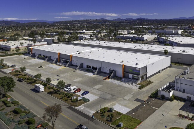Plus de détails pour 9455 Cabot Dr, San Diego, CA - Industriel/Logistique à louer