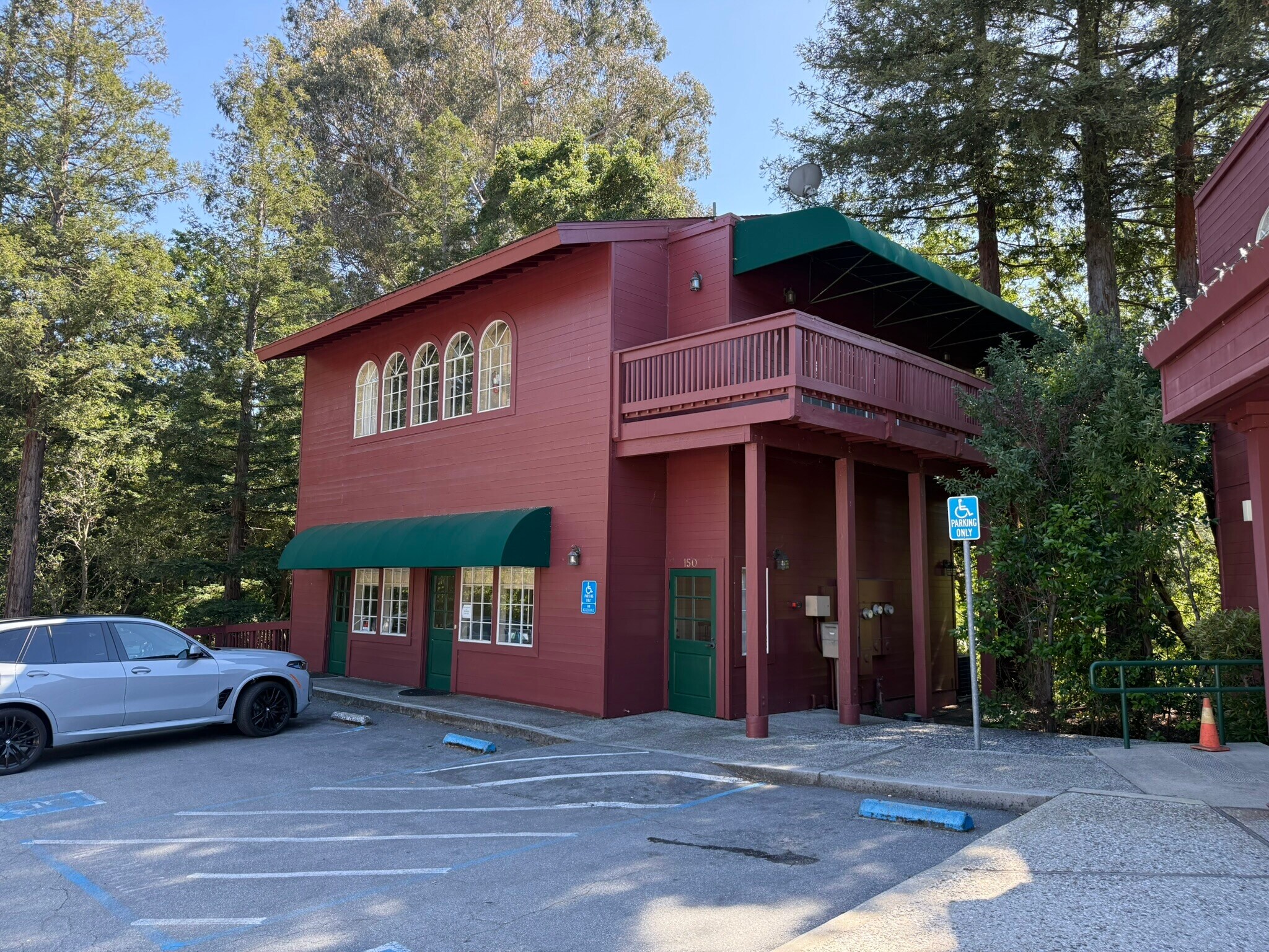 2997 Woodside Rd, Woodside, CA à louer Photo principale– Image 1 sur 8
