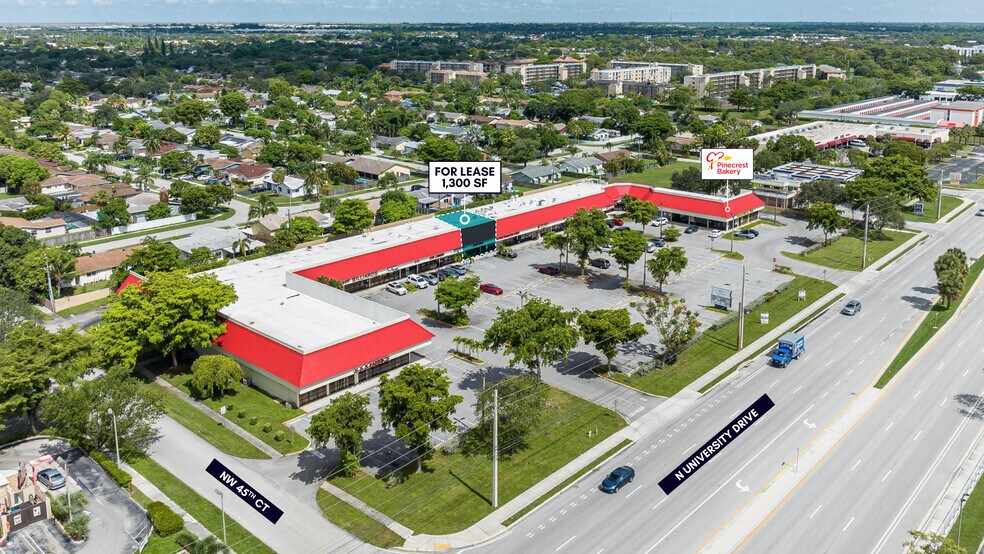 4553-4613 N University Dr, Lauderhill, FL à louer - Photo de l’immeuble – Image 1 sur 5