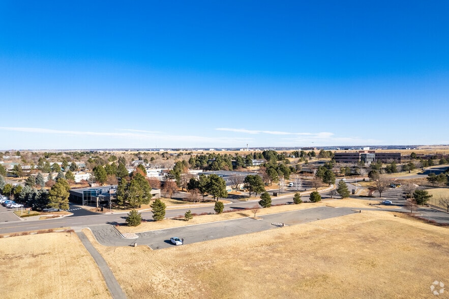 304 Inverness Way S, Englewood, CO à louer - Aérien – Image 2 sur 18