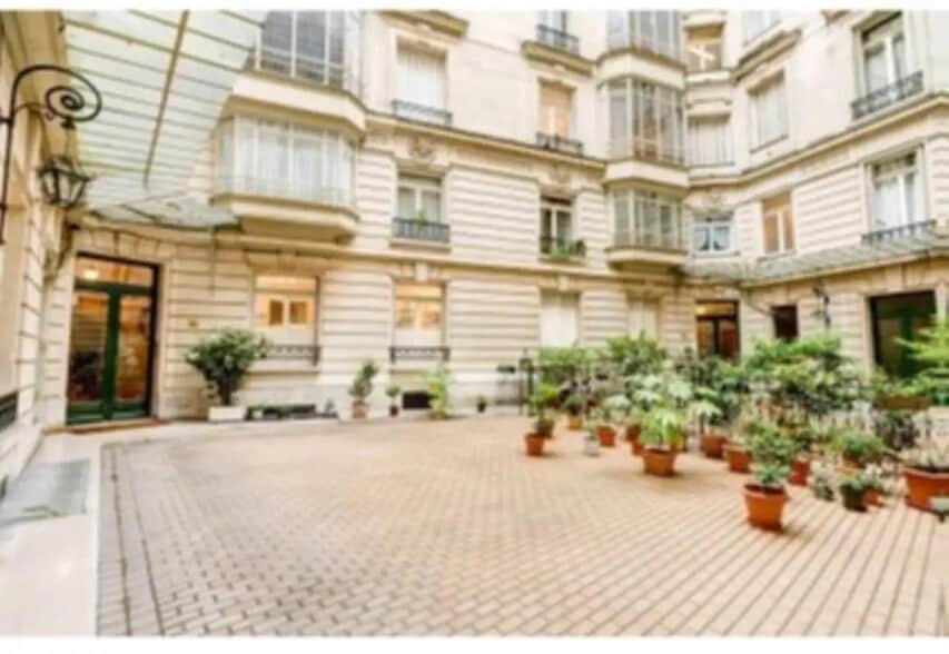 Bureau dans Paris à vendre - Photo de l’immeuble – Image 2 sur 4