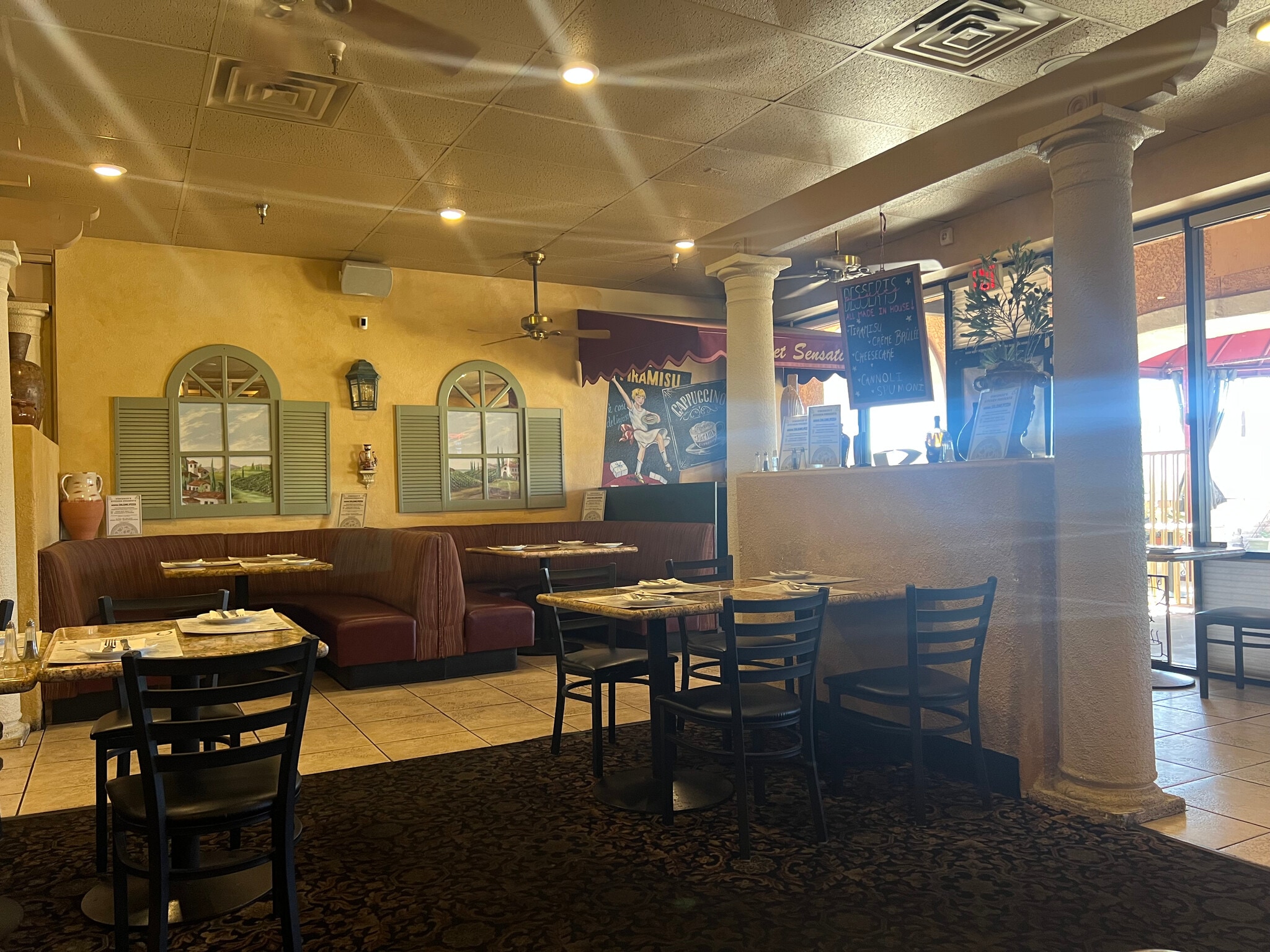 31712-31724 Casino Dr, Lake Elsinore, CA à louer Photo intérieure– Image 1 sur 11