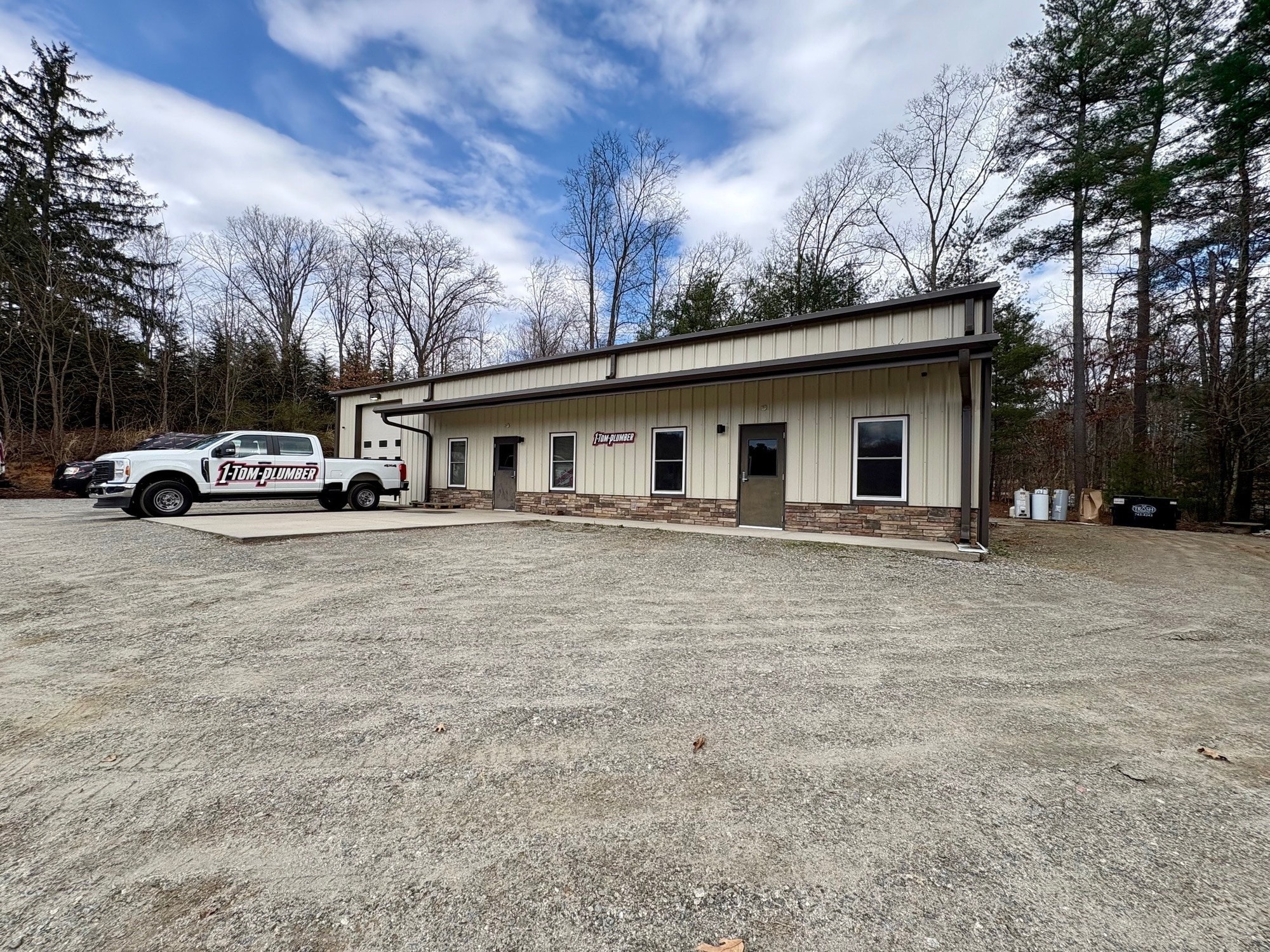 5134 Old Haywood Rd, Mills River, NC à louer Photo intérieure– Image 1 sur 14
