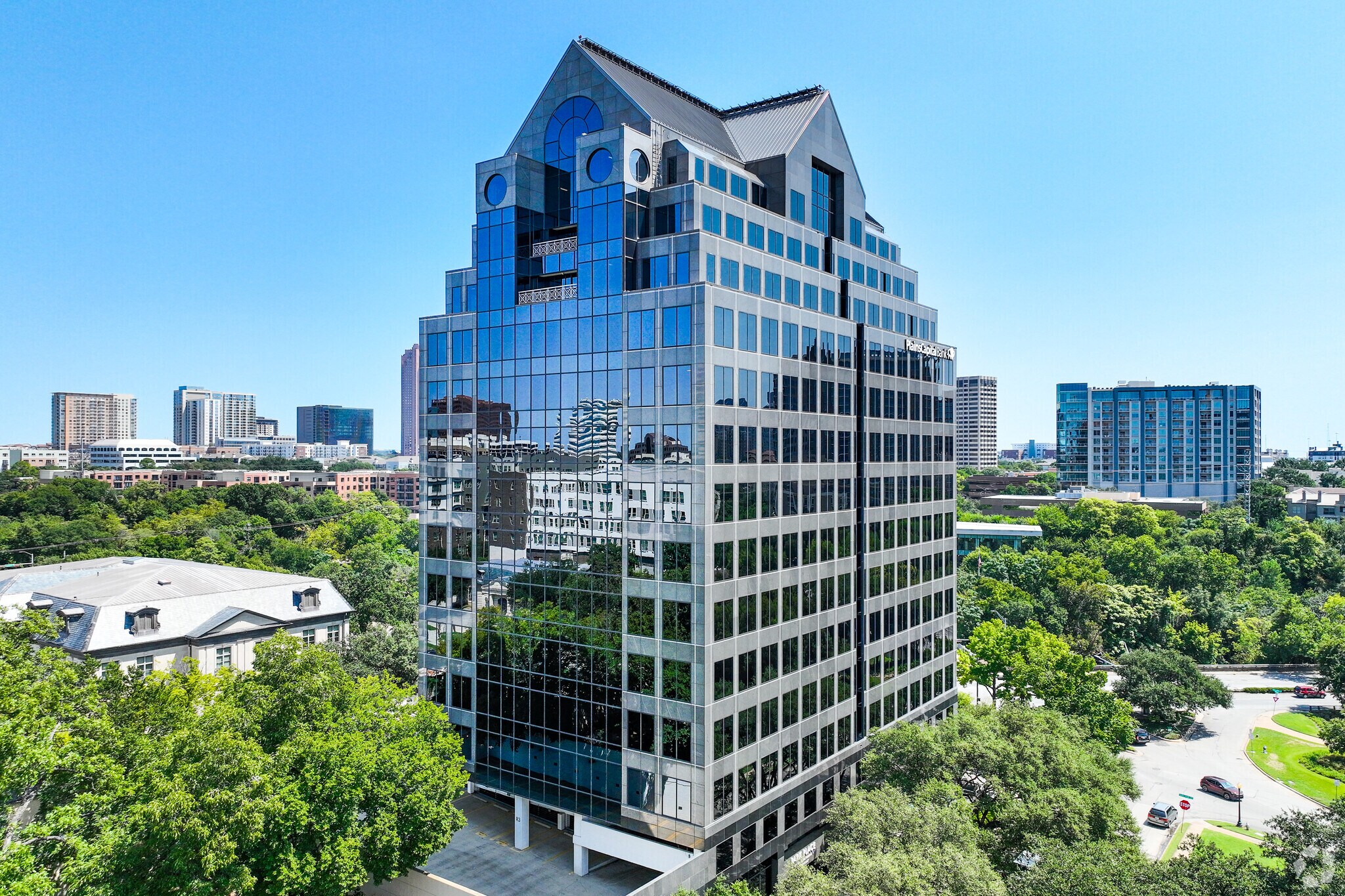 2911 Turtle Creek Blvd, Dallas, TX à louer Photo principale– Image 1 sur 10