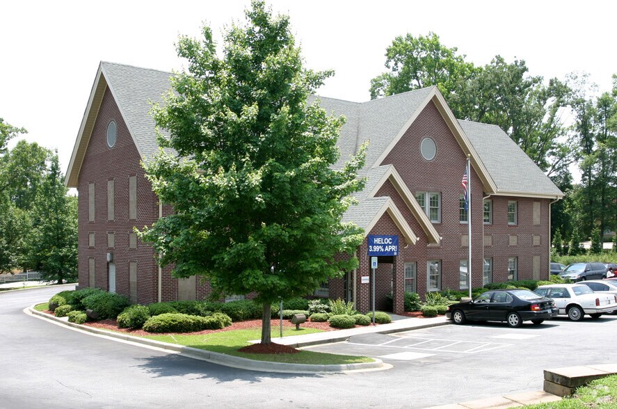 280 Commonwealth Dr, Greenville, SC à vendre - Photo de l’immeuble – Image 2 sur 21