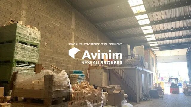 Industriel/Logistique dans Carpentras à louer - Photo de l’immeuble – Image 3 sur 20