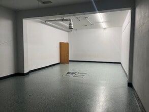 6382 Main St, North Branch, MN à louer Photo intérieure– Image 2 sur 2