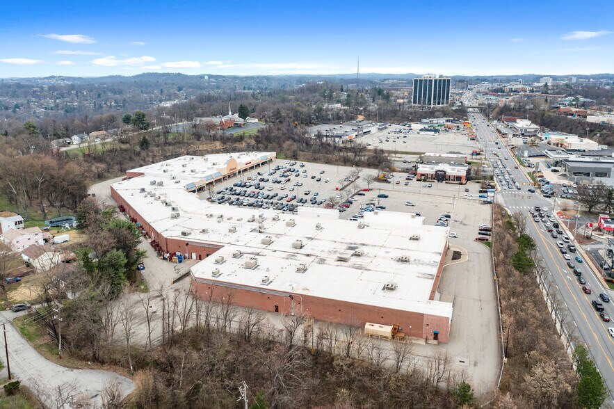 3739-3755 William Penn Hwy, Monroeville, PA à vendre - Photo de l’immeuble – Image 3 sur 7