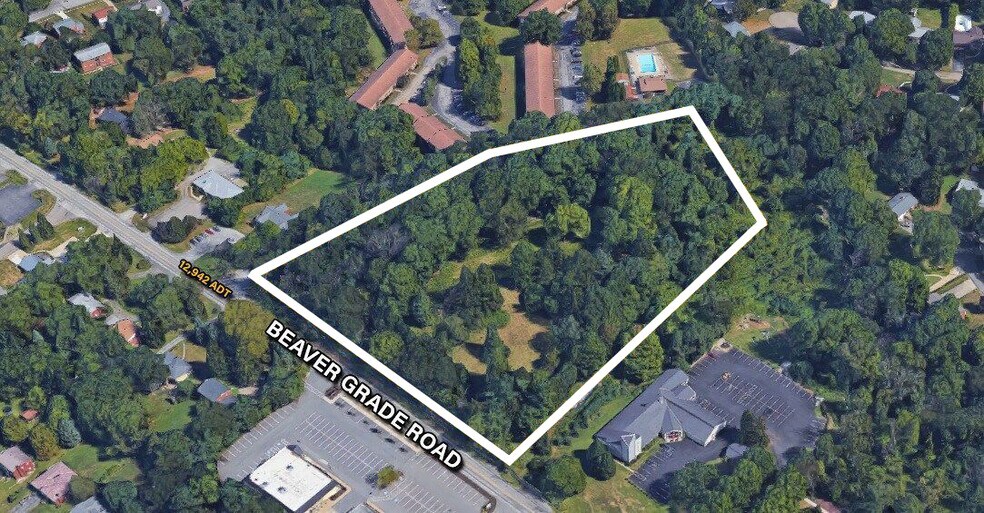 971 Beaver Grade Rd, Coraopolis, PA à vendre - Photo de l’immeuble – Image 2 sur 9