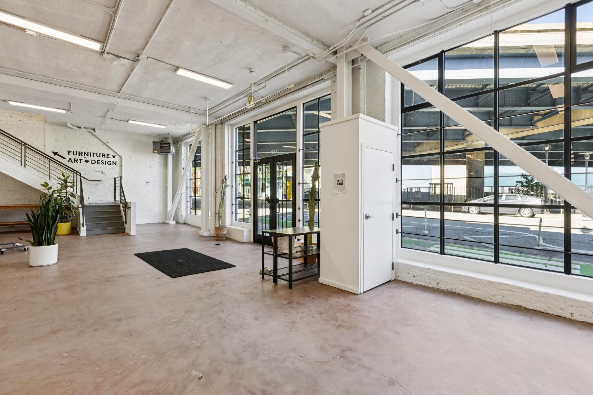 150 Valencia St, San Francisco, CA à louer Photo intérieure– Image 1 sur 8