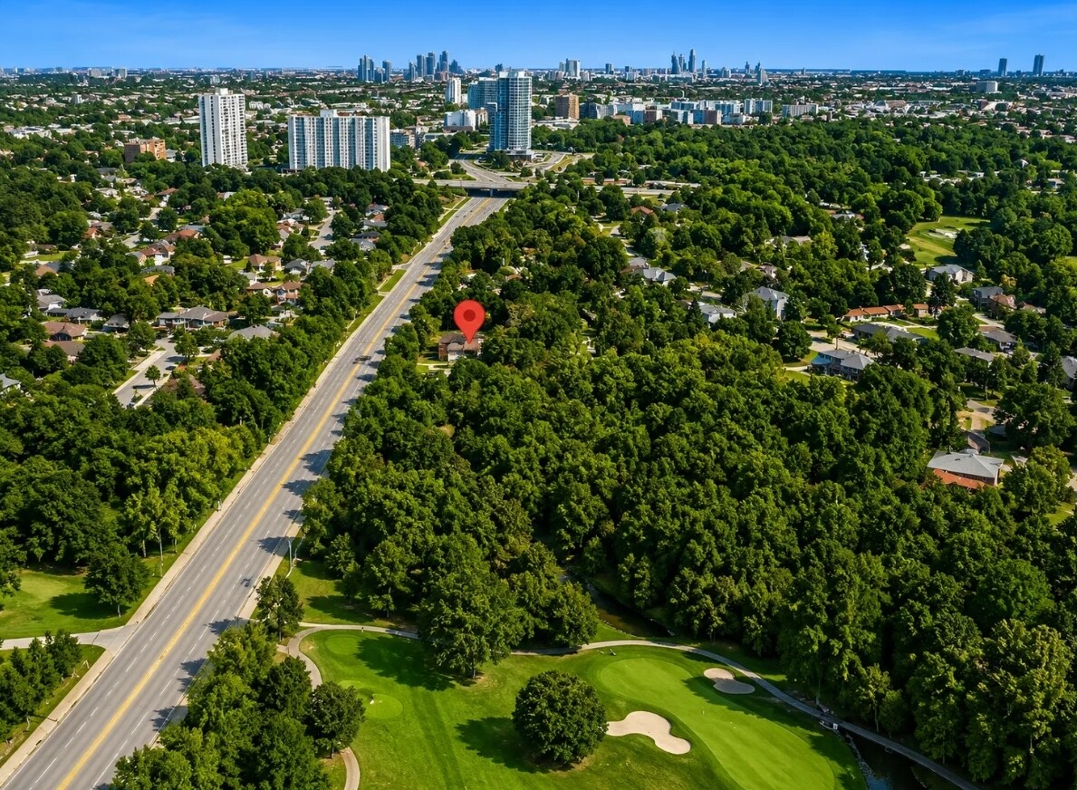 10 Silverdale Cres, Toronto, ON à vendre Photo de l’immeuble– Image 1 sur 13