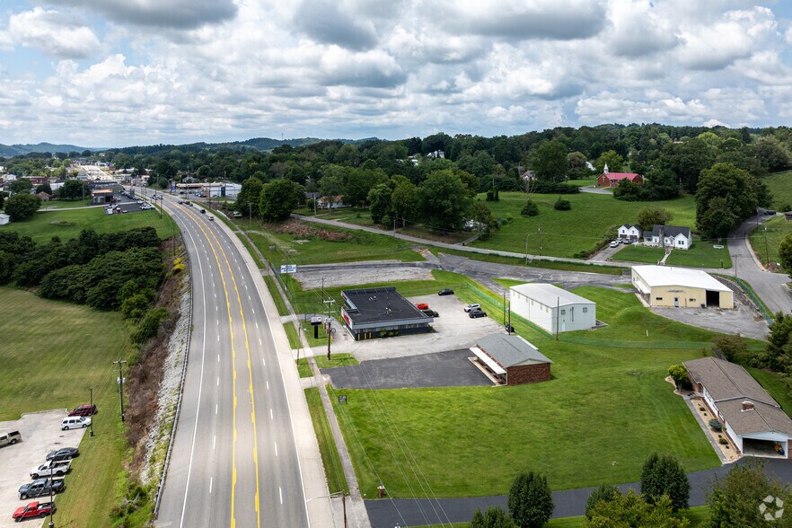 702-706 N Broad St, New Tazewell, TN à vendre - Aérien – Image 3 sur 4
