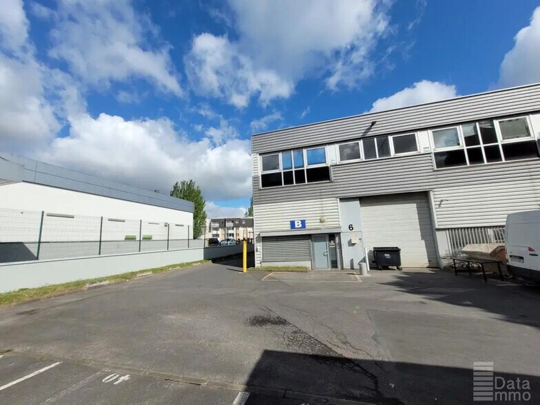 Industriel/Logistique dans Fontenay-sous-Bois à louer - Photo de l’immeuble – Image 2 sur 9