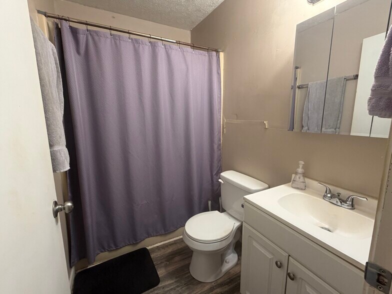 2600 6th St, Bedford, IN à vendre - Photo de l’immeuble – Image 3 sur 13