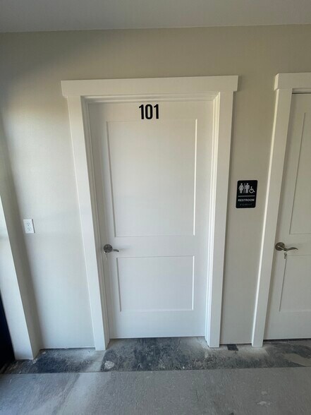 706 1st St, Cheney, WA à louer - Photo de l’immeuble – Image 3 sur 24
