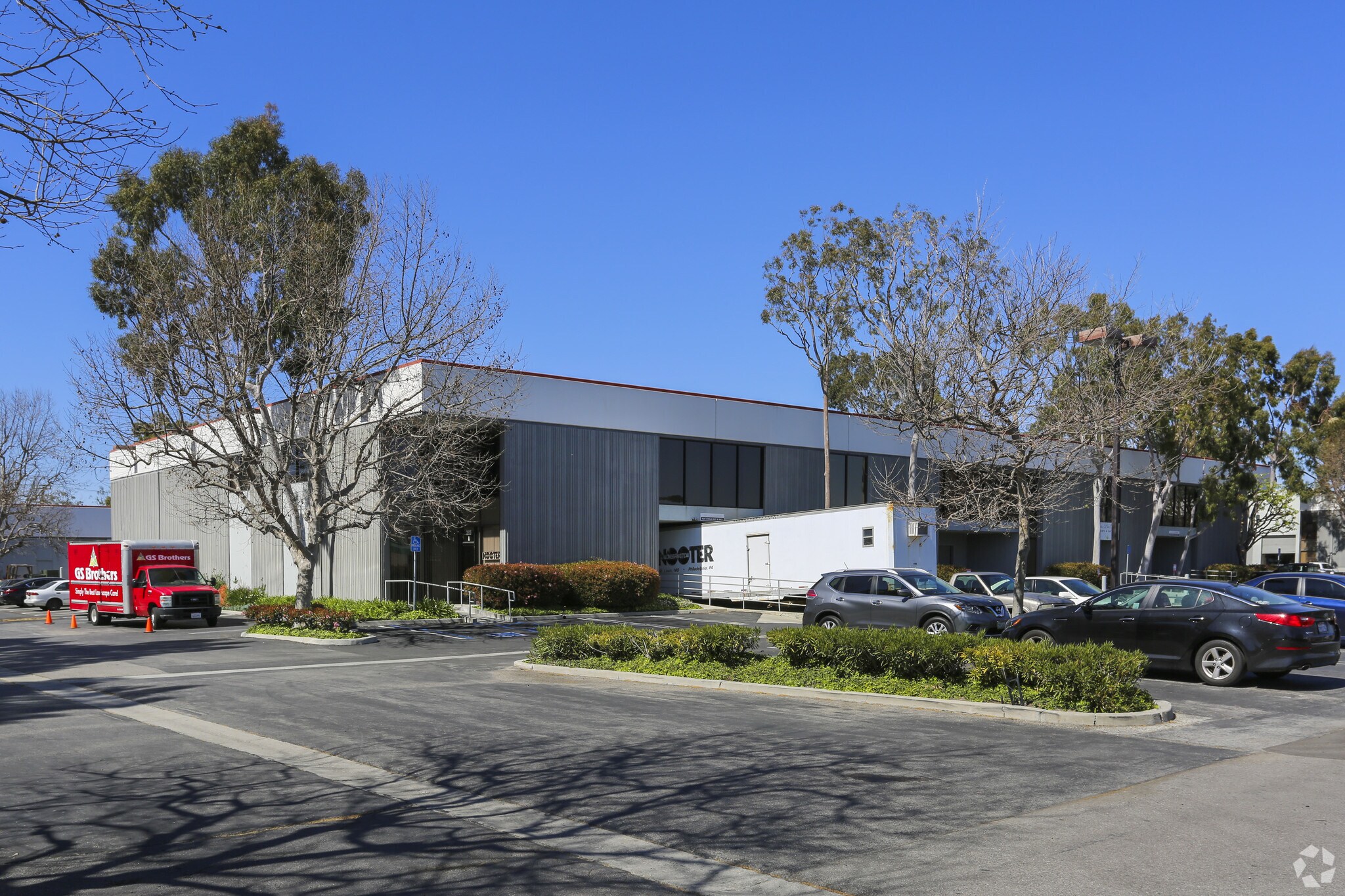 3535 Lomita Blvd, Torrance, CA à louer Photo de l’immeuble– Image 1 sur 3