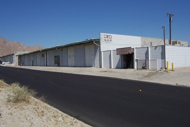 188-290 W San Rafael Dr, Palm Springs, CA à louer - Photo de l’immeuble – Image 3 sur 9