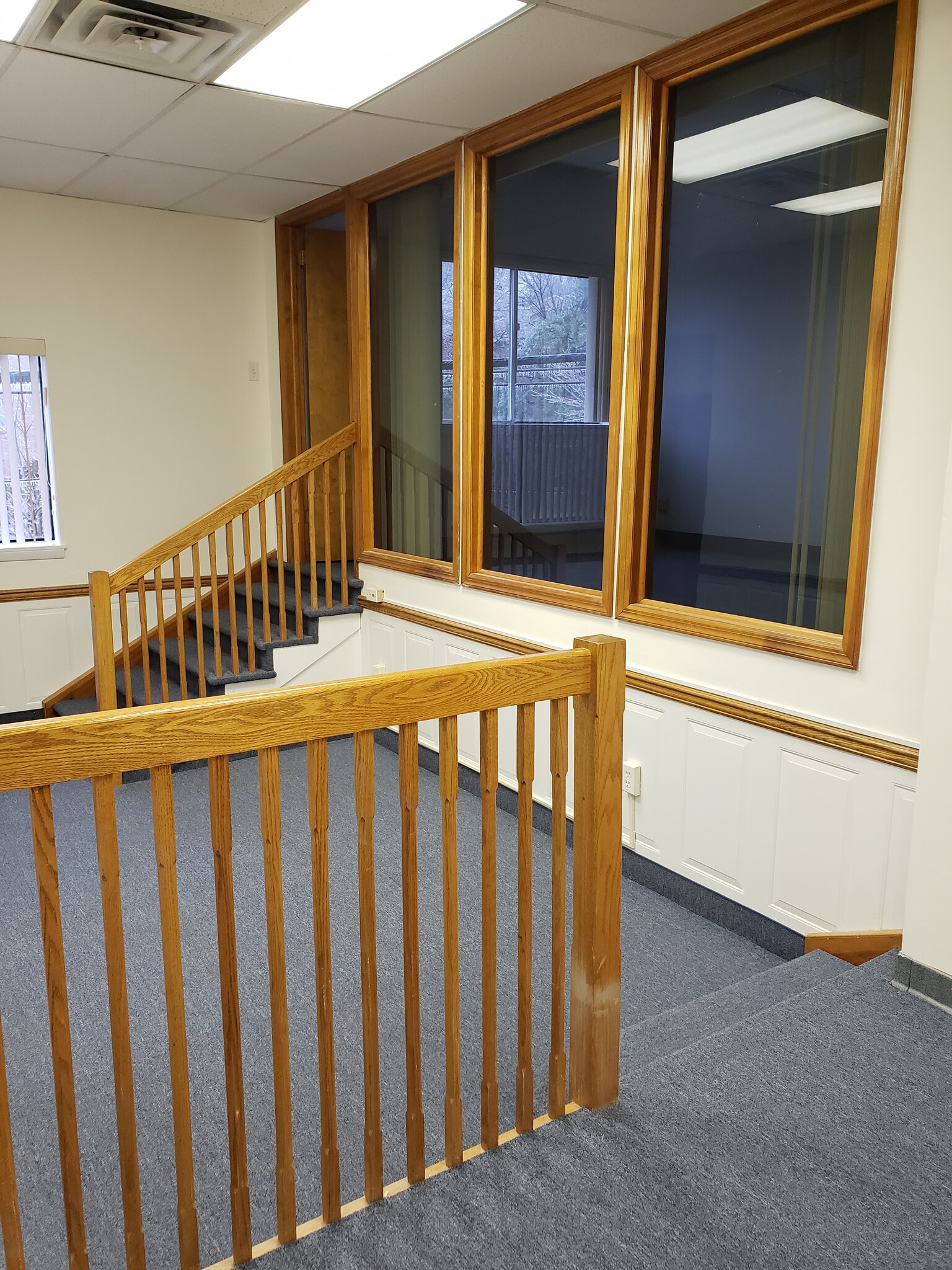 25 Pompton Ave, Verona, NJ à louer Photo de l’immeuble– Image 1 sur 4