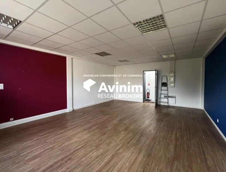 Local commercial dans Margency à vendre - Photo intérieure – Image 2 sur 2