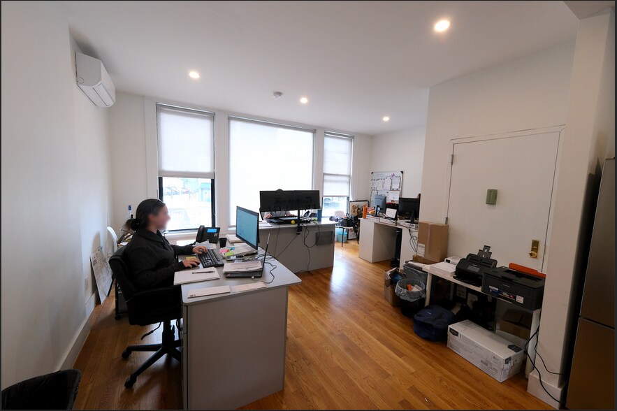 63 Lafayette Ave, Brooklyn, NY à louer - Photo intérieure – Image 2 sur 6