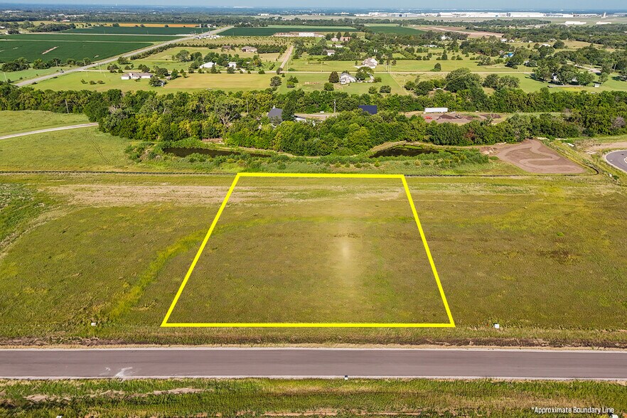 15 Cypress St., Derby, KS à vendre - Photo de l’immeuble – Image 2 sur 18