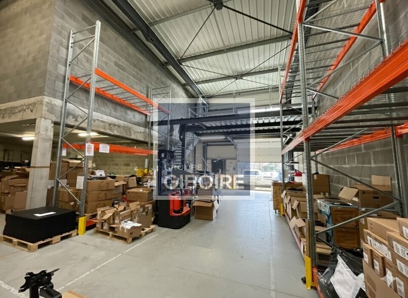 Industriel/Logistique dans Noyal-Châtillon-sur-Seiche à louer - Photo intérieure – Image 3 sur 9