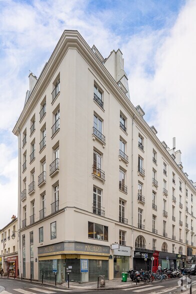 104 Rue D'Aboukir, Paris à louer - Photo de l’immeuble – Image 2 sur 21