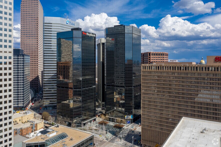 1675 Broadway, Denver, CO à louer - Photo de l’immeuble – Image 2 sur 13