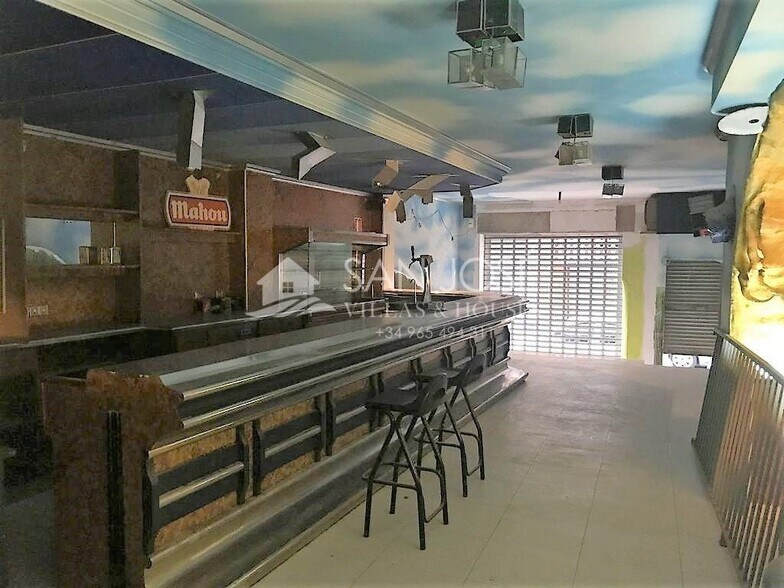 Local commercial dans Novelda à vendre - Photo de l’immeuble – Image 2 sur 7